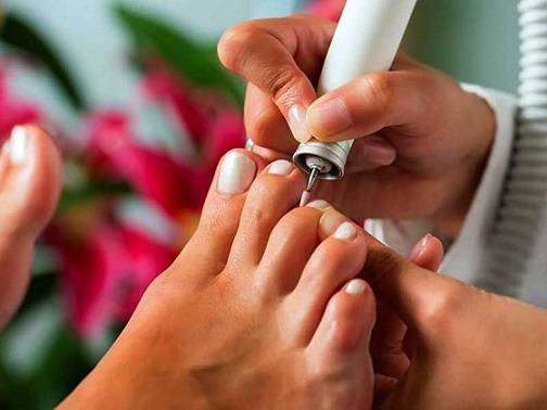 تفاوت مانیکور و پدیکور ناخن در چیست؟