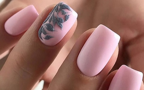 کاشت ناخن چقدر دوام دارد؟