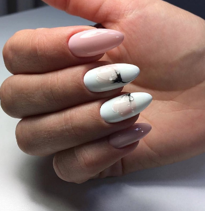 کاشت ناخن با قالب شیشه ای به چه صورت است؟