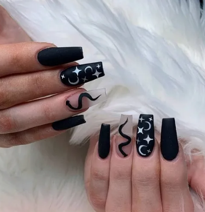 طرح کاشت ناخن مشکی